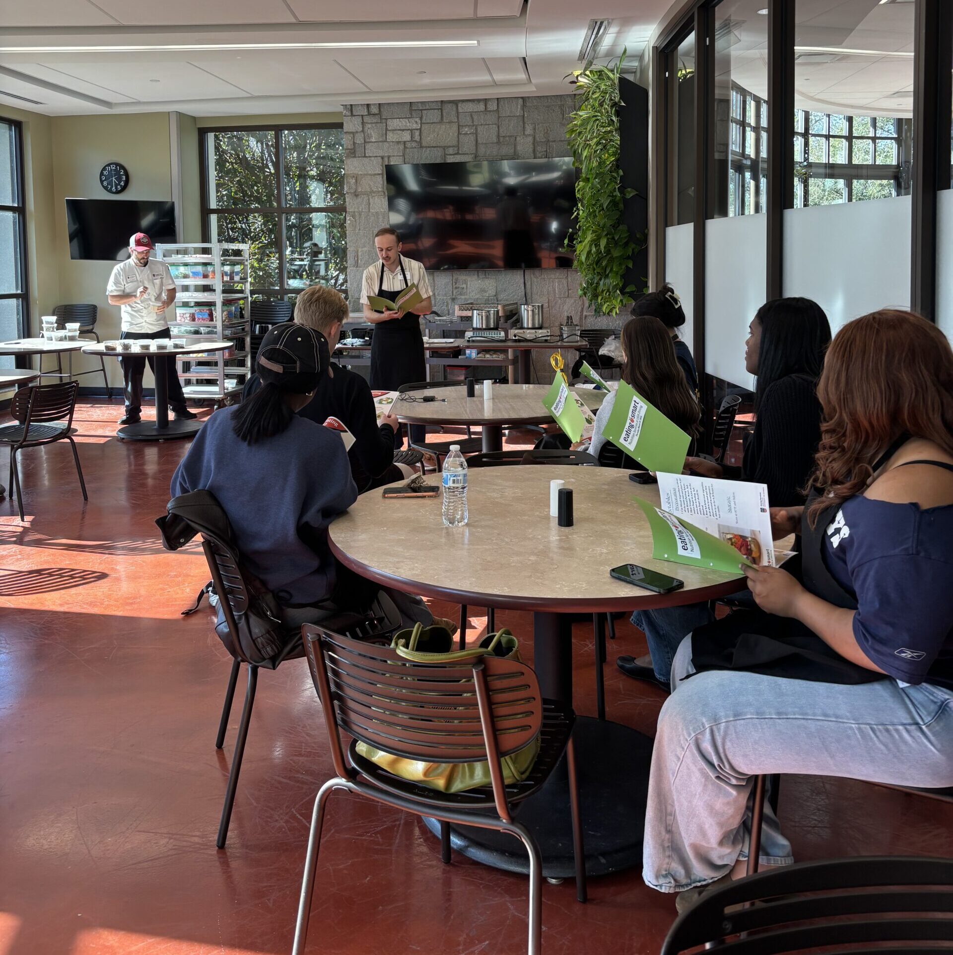 Jacob Pursell, UGA Dining Dietetic Intern, teaching students practical tips for eating smart and making balanced food choices.